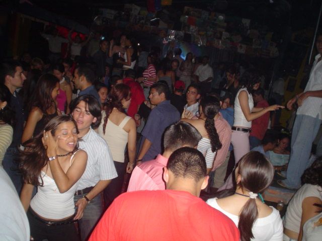 Foto 67 de Bar Auditorium · 20 de julio de 2004 en Bar Auditorium, Bucaramanga