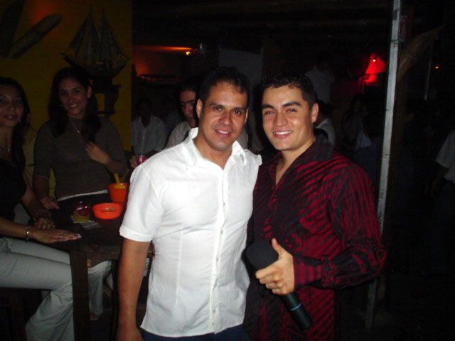 Foto 88 de Diccoteca Margarita  · 20 de julio de 2004 en Margarita, Bucaramanga