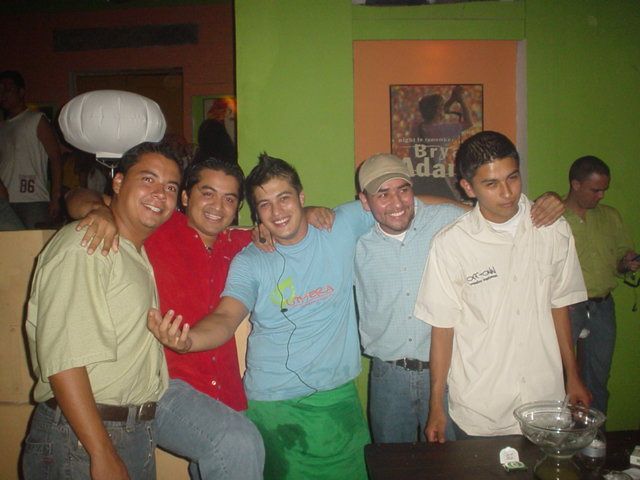 Foto 43 de Cafe Conarte · 20 de julio de 2004 en Cafe Conarte, Bucaramanga