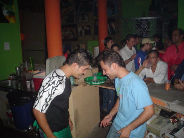 Foto 80 de Cafe Conarte · 20 de julio de 2004 en Cafe Conarte, Bucaramanga