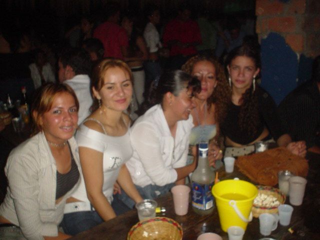 Foto 7 de Candelaria Discoteca · 20 de julio de 2004 en Candelaria Discoteca, Bucaramanga
