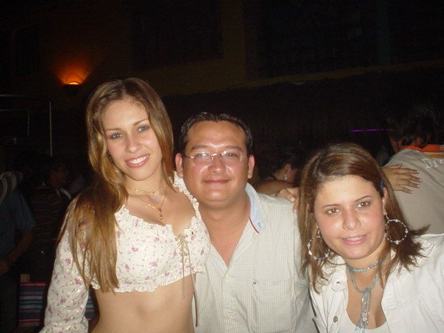 Foto 22 de Candelaria Discoteca · 20 de julio de 2004 en Candelaria Discoteca, Bucaramanga