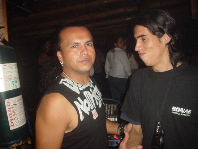 Foto 35 de Candelaria Discoteca · 20 de julio de 2004 en Candelaria Discoteca, Bucaramanga