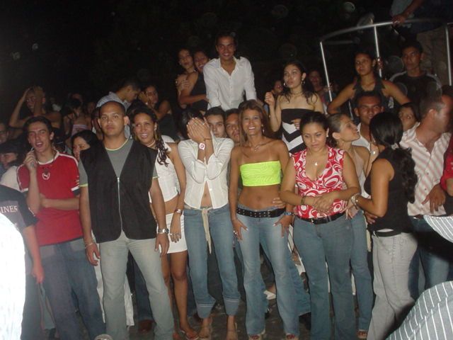 Foto 46 de Candelaria Discoteca · 20 de julio de 2004 en Candelaria Discoteca, Bucaramanga