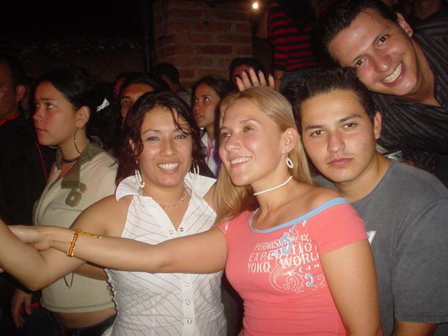 Foto 86 de Candelaria Discoteca · 20 de julio de 2004 en Candelaria Discoteca, Bucaramanga