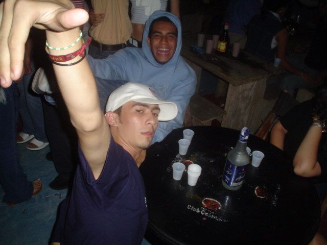 Foto 128 de Candelaria Discoteca · 20 de julio de 2004 en Candelaria Discoteca, Bucaramanga