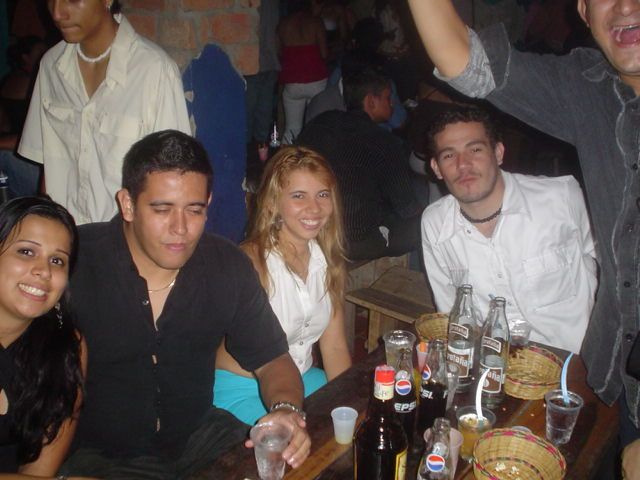 Foto 136 de Candelaria Discoteca · 20 de julio de 2004 en Candelaria Discoteca, Bucaramanga