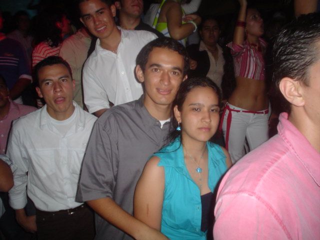 Foto 159 de Candelaria Discoteca · 20 de julio de 2004 en Candelaria Discoteca, Bucaramanga