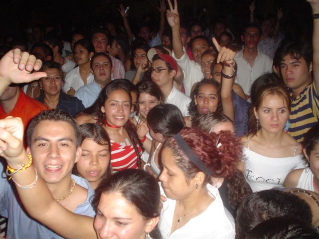 Foto 177 de Candelaria Discoteca · 20 de julio de 2004 en Candelaria Discoteca, Bucaramanga