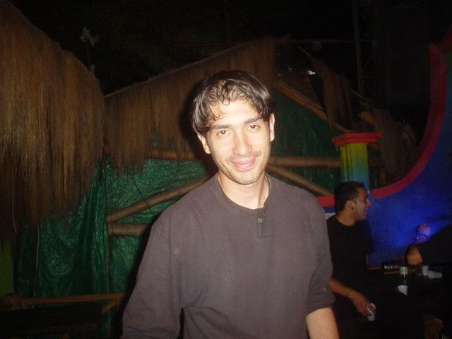 Foto 4 de Discoteca Afrika · - año 2004 · 20 de julio de 2004 en Discoteca Afrika, Bucaramanga