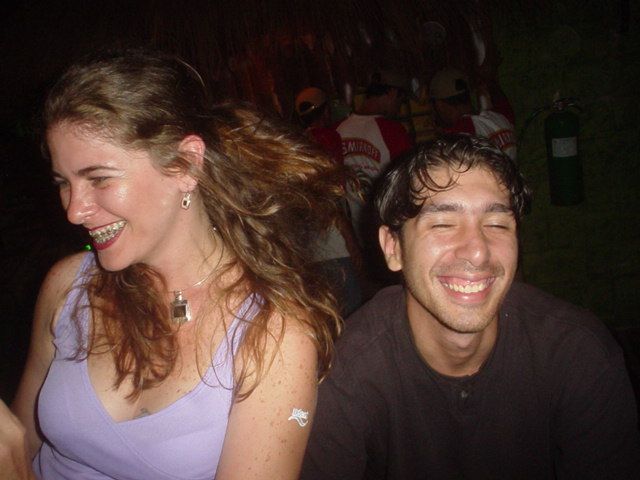 Foto 26 de Discoteca Afrika · - año 2004 · 20 de julio de 2004 en Discoteca Afrika, Bucaramanga