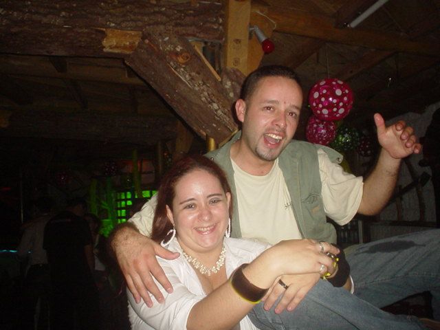 Foto 29 de Discoteca Afrika · - año 2004 · 20 de julio de 2004 en Discoteca Afrika, Bucaramanga