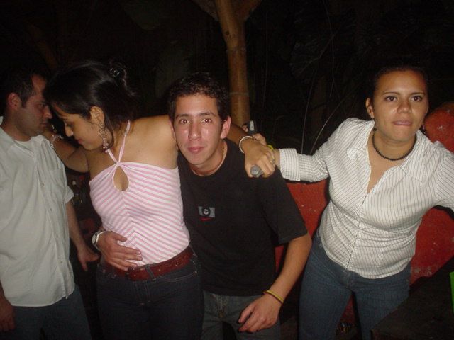Foto 42 de Discoteca Afrika · - año 2004 · 20 de julio de 2004 en Discoteca Afrika, Bucaramanga
