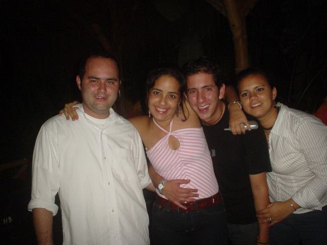 Foto 44 de Discoteca Afrika · - año 2004 · 20 de julio de 2004 en Discoteca Afrika, Bucaramanga