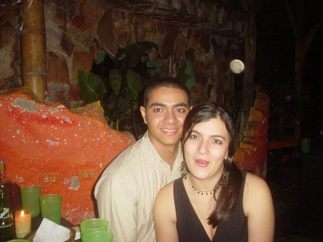 Foto 46 de Discoteca Afrika · - año 2004 · 20 de julio de 2004 en Discoteca Afrika, Bucaramanga