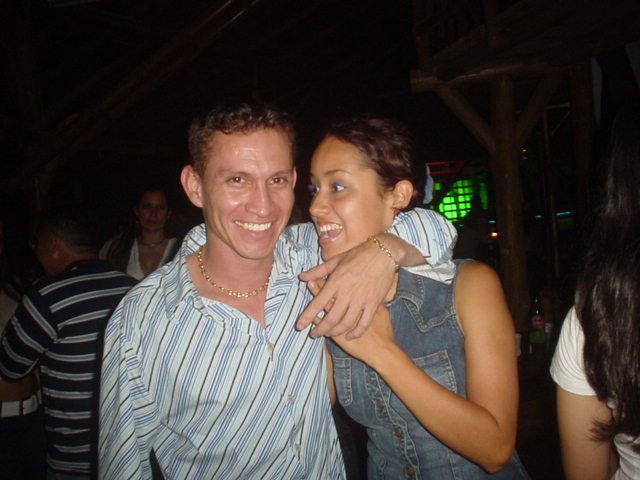 Foto 52 de Discoteca Afrika · - año 2004 · 20 de julio de 2004 en Discoteca Afrika, Bucaramanga