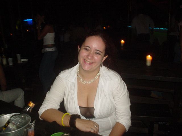 Foto 60 de Discoteca Afrika · - año 2004 · 20 de julio de 2004 en Discoteca Afrika, Bucaramanga