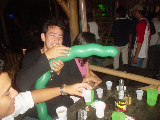Foto 79 de Discoteca Afrika · - año 2004 · 20 de julio de 2004 en Discoteca Afrika, Bucaramanga