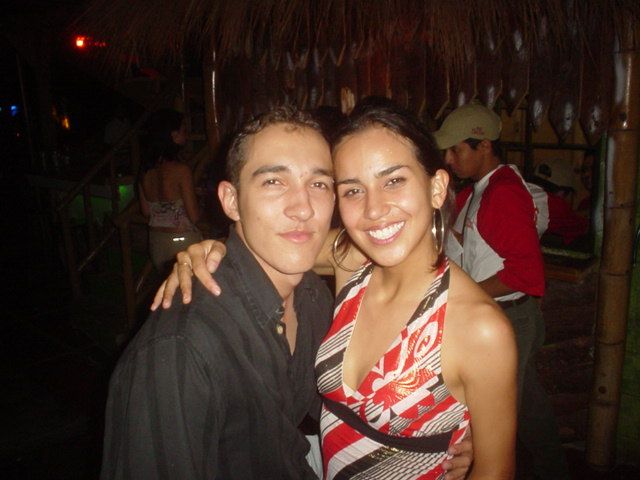 Foto 82 de Discoteca Afrika · - año 2004 · 20 de julio de 2004 en Discoteca Afrika, Bucaramanga