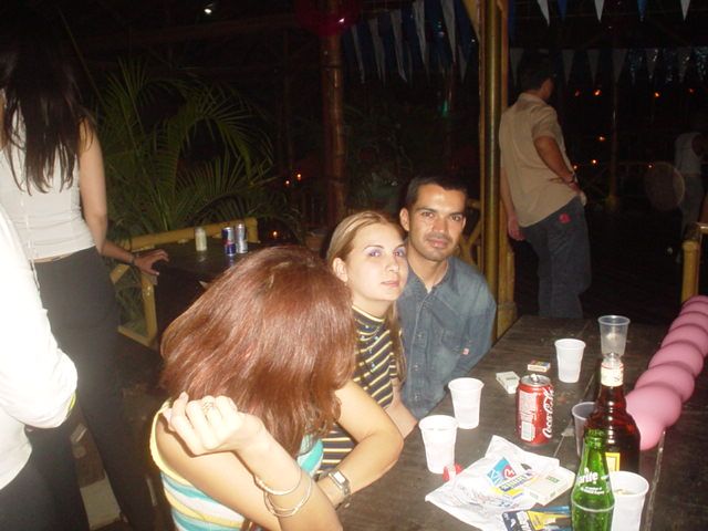 Foto 90 de Discoteca Afrika · - año 2004 · 20 de julio de 2004 en Discoteca Afrika, Bucaramanga