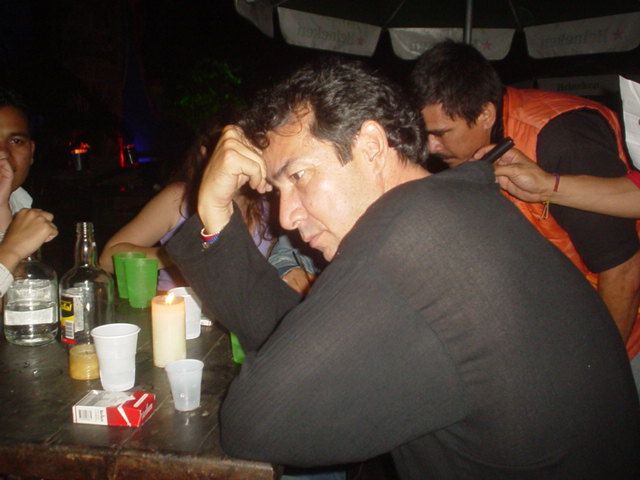Foto 98 de Discoteca Afrika · - año 2004 · 20 de julio de 2004 en Discoteca Afrika, Bucaramanga