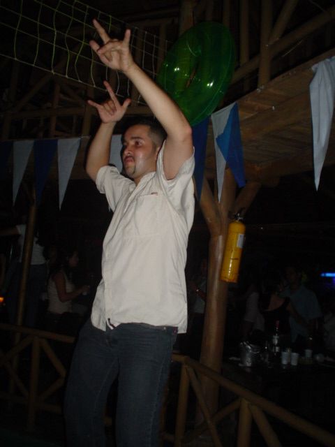 Foto 155 de Discoteca Afrika · - año 2004 · 20 de julio de 2004 en Discoteca Afrika, Bucaramanga