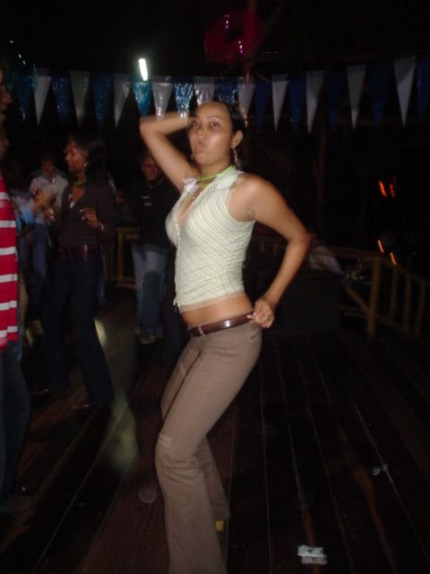 Foto 156 de Discoteca Afrika · - año 2004 · 20 de julio de 2004 en Discoteca Afrika, Bucaramanga