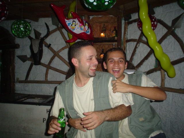 Foto 177 de Discoteca Afrika · - año 2004 · 20 de julio de 2004 en Discoteca Afrika, Bucaramanga