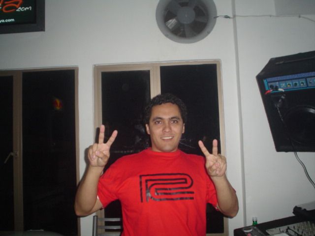 Foto 31 de Mi Pais · 20 de julio de 2004 en Mi Pais, Bucaramanga