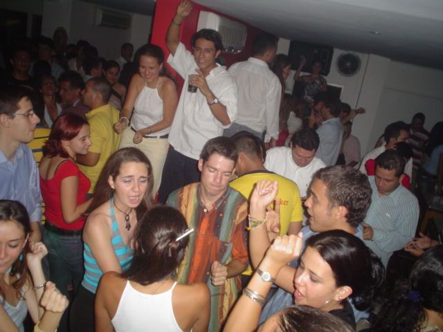Foto 81 de Mi Pais · 20 de julio de 2004 en Mi Pais, Bucaramanga