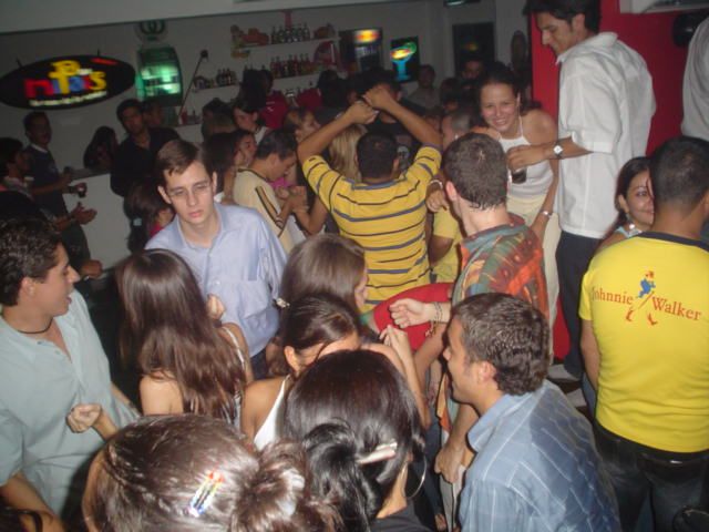Foto 82 de Mi Pais · 20 de julio de 2004 en Mi Pais, Bucaramanga