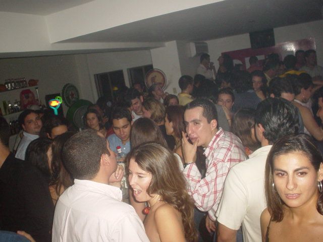 Foto 99 de Mi Pais · 20 de julio de 2004 en Mi Pais, Bucaramanga