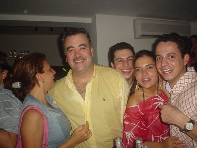 Foto 111 de Mi Pais · 20 de julio de 2004 en Mi Pais, Bucaramanga