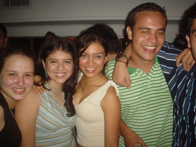 Foto 145 de Mi Pais · 20 de julio de 2004 en Mi Pais, Bucaramanga