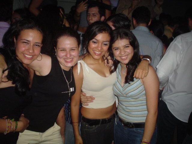 Foto 200 de Mi Pais · 20 de julio de 2004 en Mi Pais, Bucaramanga