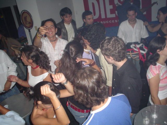 Foto 276 de Mi Pais · 20 de julio de 2004 en Mi Pais, Bucaramanga