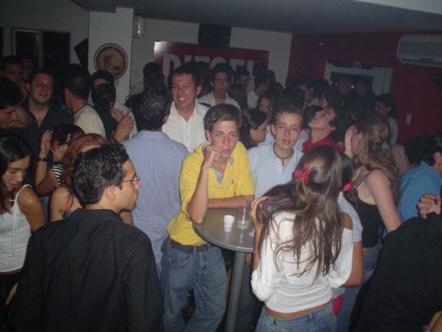 Foto 280 de Mi Pais · 20 de julio de 2004 en Mi Pais, Bucaramanga