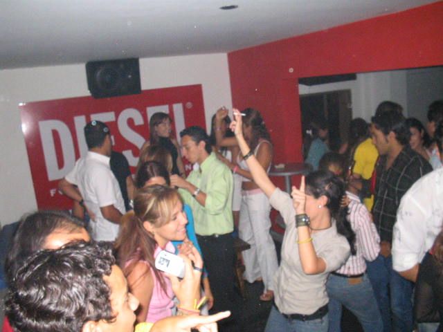 Foto 315 de Mi Pais · 20 de julio de 2004 en Mi Pais, Bucaramanga