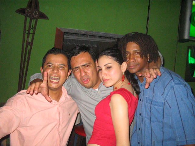 Foto 323 de Quimera · 20 de julio de 2004 en Quimera, Bucaramanga