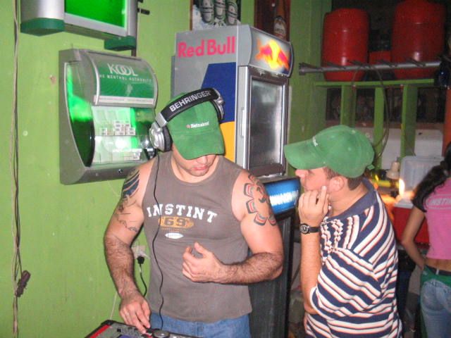 Foto 327 de Quimera · 20 de julio de 2004 en Quimera, Bucaramanga