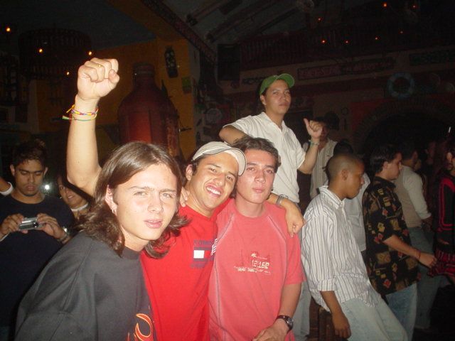 Foto 180 de Sambao · 20 de julio de 2004 en Sambao, Bucaramanga