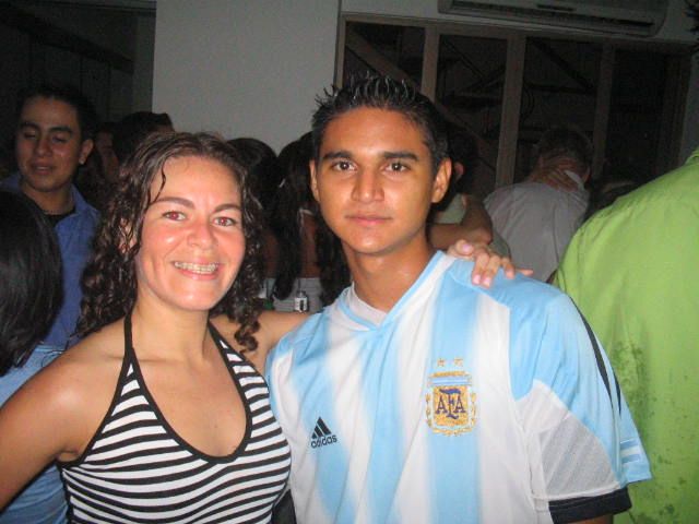 Foto 12 de Mi Pais · 16 de abril de 2005 en Mi Pais, Bucaramanga