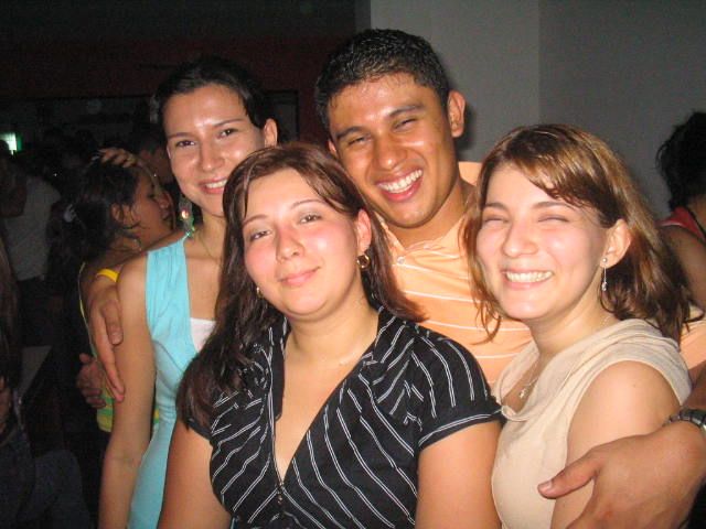 Foto 59 de Mi Pais · 16 de abril de 2005 en Mi Pais, Bucaramanga