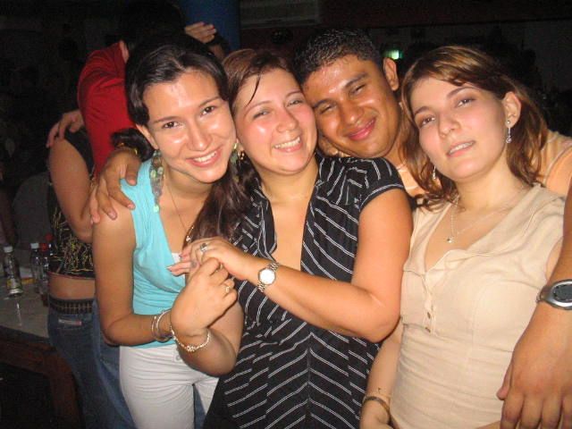 Foto 60 de Mi Pais · 16 de abril de 2005 en Mi Pais, Bucaramanga