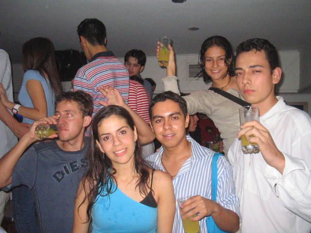 Foto 49 de Mi Pais · 2 de abril de 2005 en Mi Pais, Bucaramanga