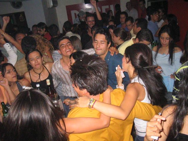 Foto 88 de Mi Pais · 2 de abril de 2005 en Mi Pais, Bucaramanga