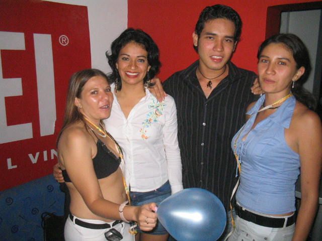 Foto 11 de Mi Pais · 23 de abril de 2005 en Mi Pais, Bucaramanga