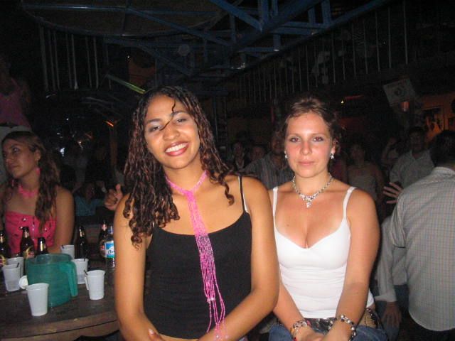 Foto 76 de Mi Pais · 23 de abril de 2005 en Mi Pais, Bucaramanga