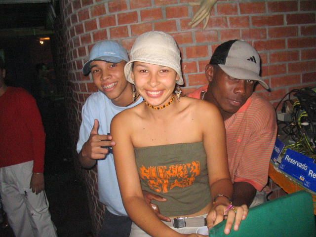 Foto 82 de Mi Pais · 23 de abril de 2005 en Mi Pais, Bucaramanga