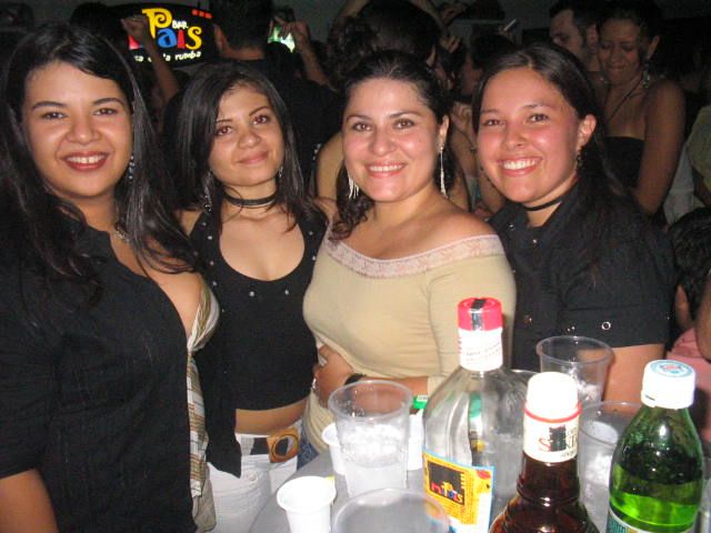 Foto 56 de Mi Pais · 9 de abril de 2005 en Mi Pais, Bucaramanga